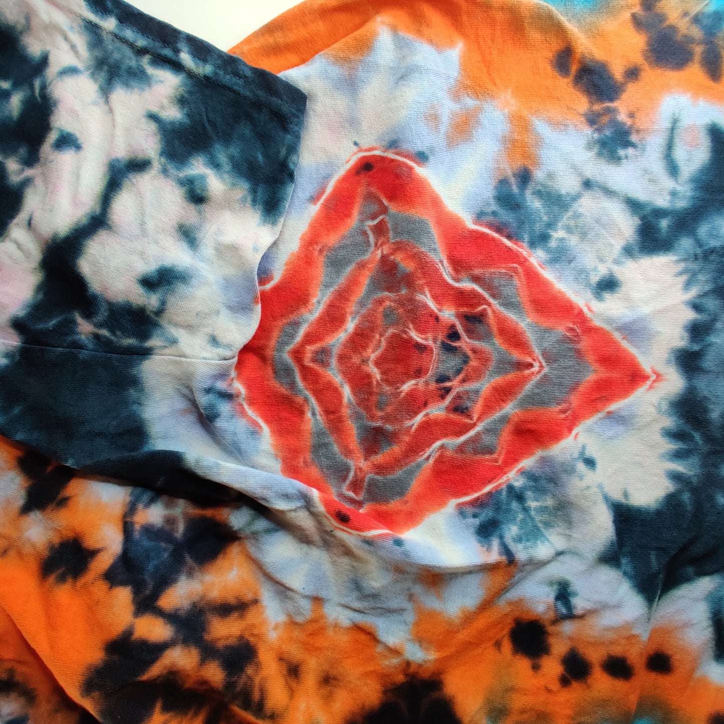 Medium Tie Dye Shirt "Triangle Mandala"