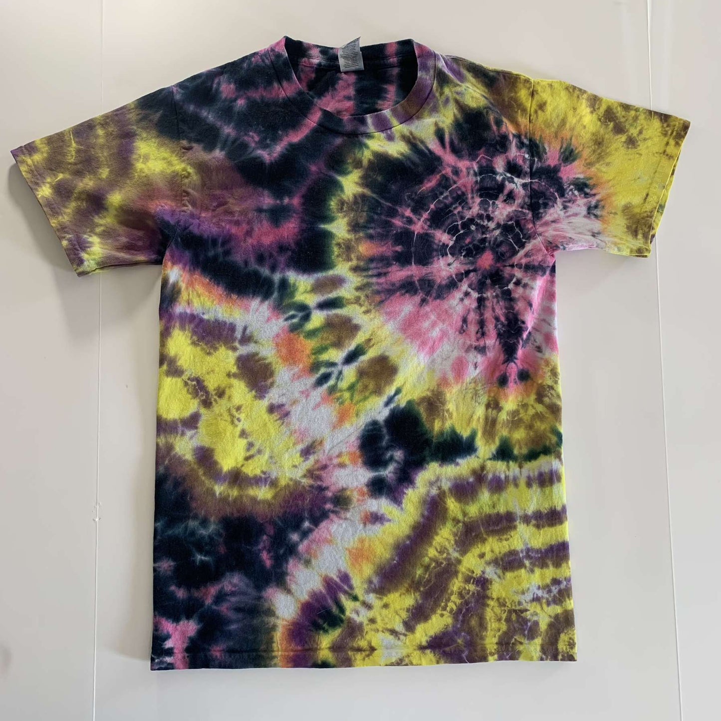 Small Tie Dye Shirt "Geode"